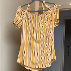 NWOT Off the shoulder Kristin Nicole shirt